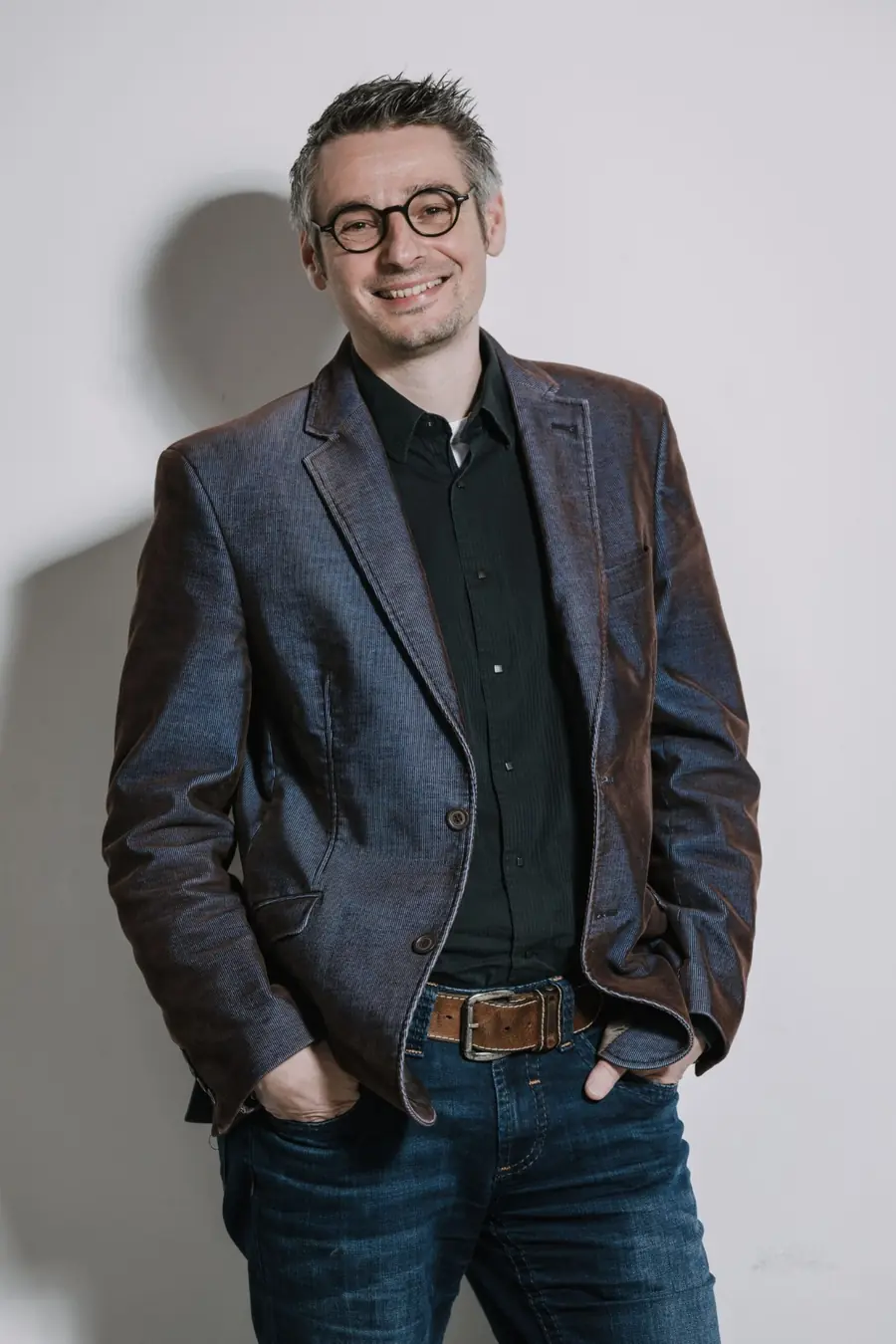 patrick-schnelle-stehend